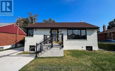 23 WARREN AVENUE Hamilton (Balfour) ON L9A3C7