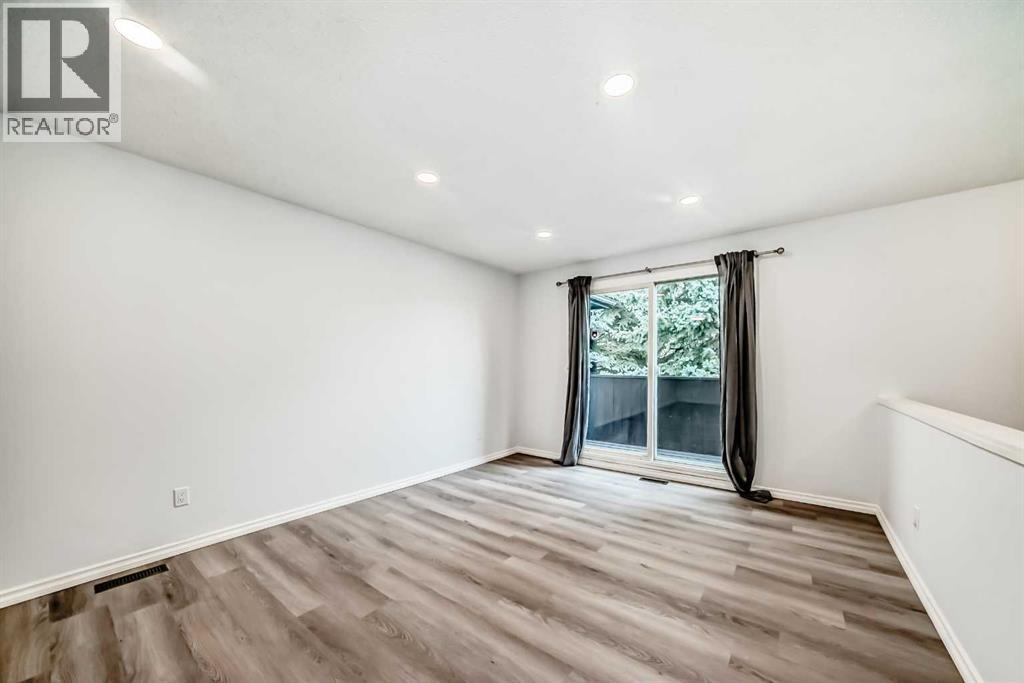 81 Bearberry Close NW