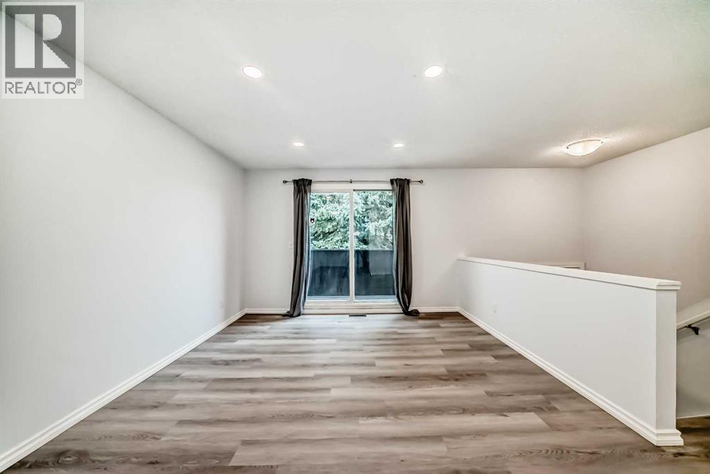 81 Bearberry Close NW