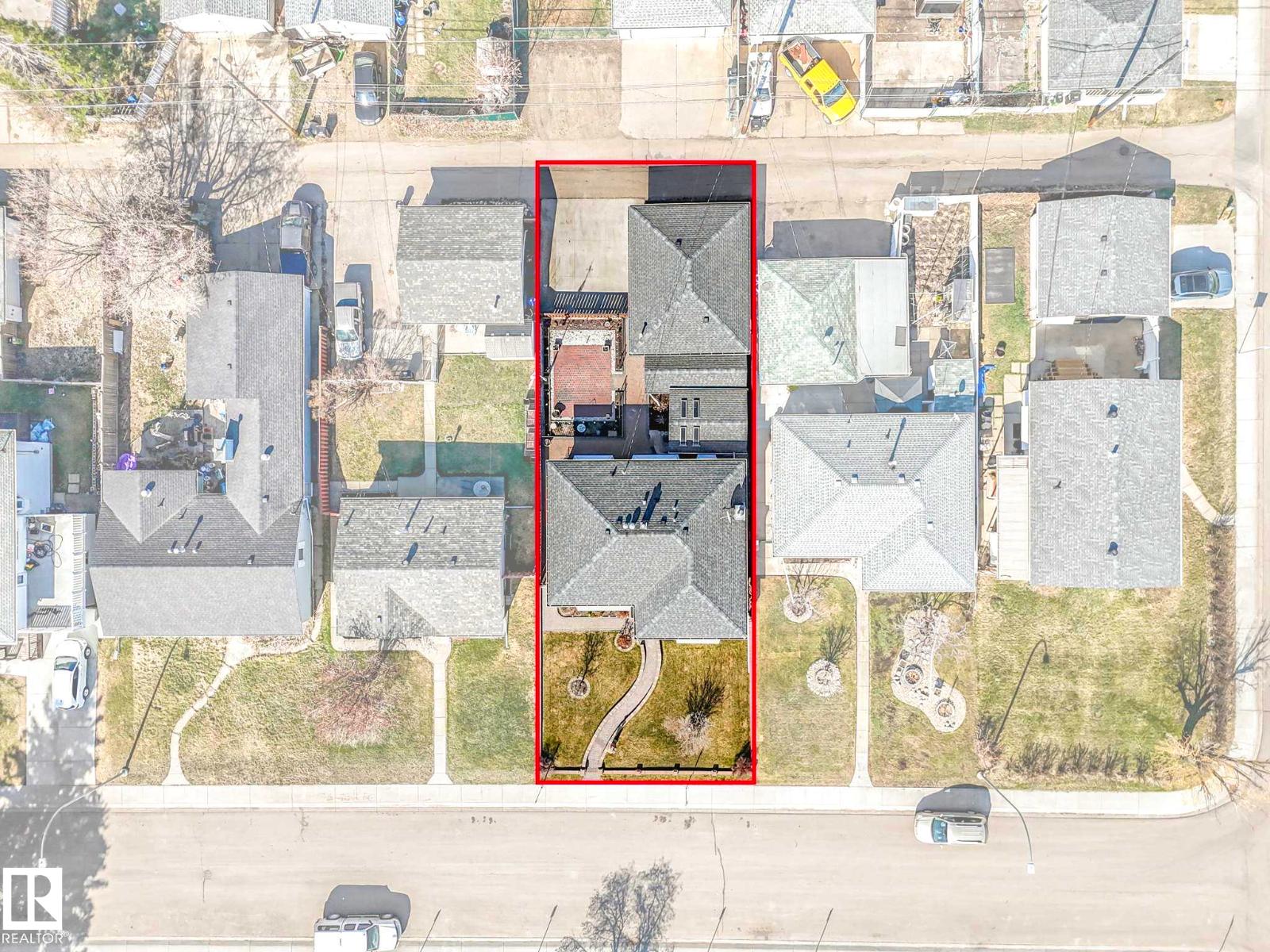 13532 113 ST NW