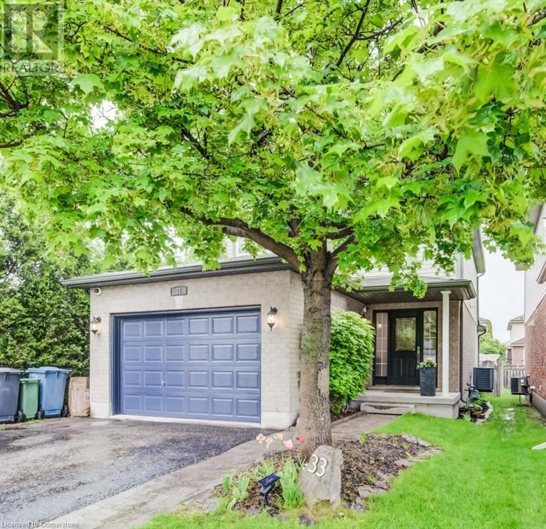 33 HENDERSON Drive