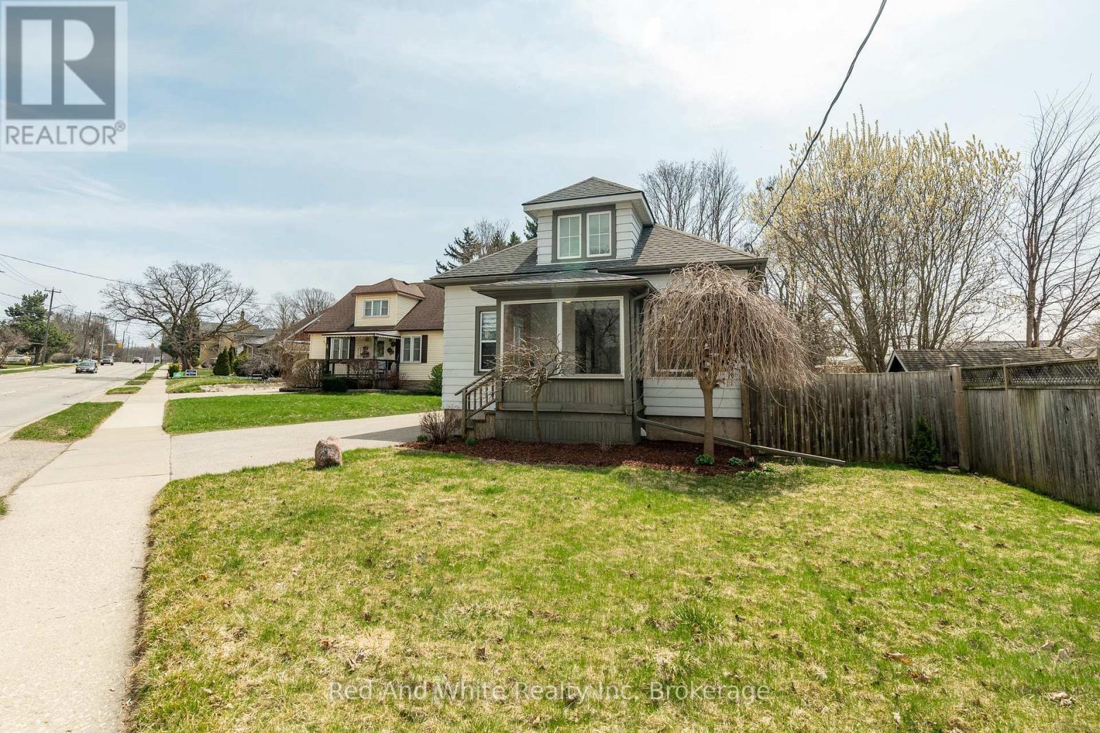 227 BRIDGEPORT ROAD E