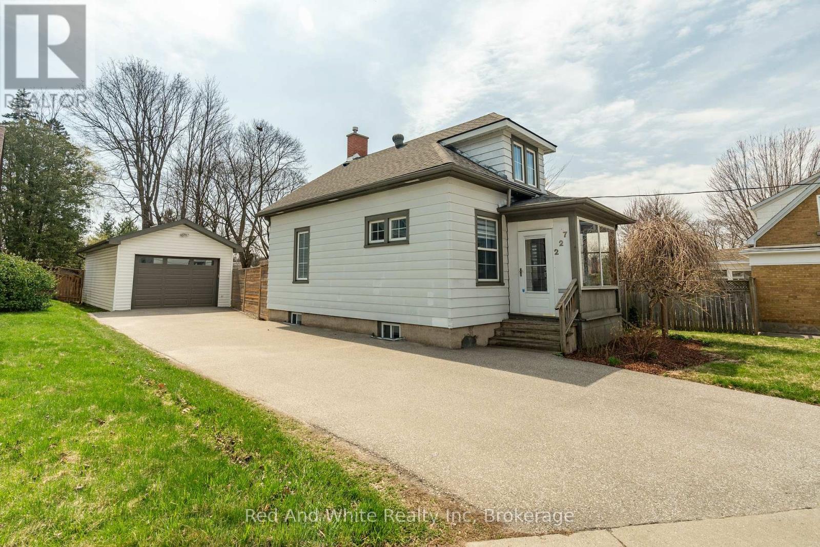 227 BRIDGEPORT ROAD E