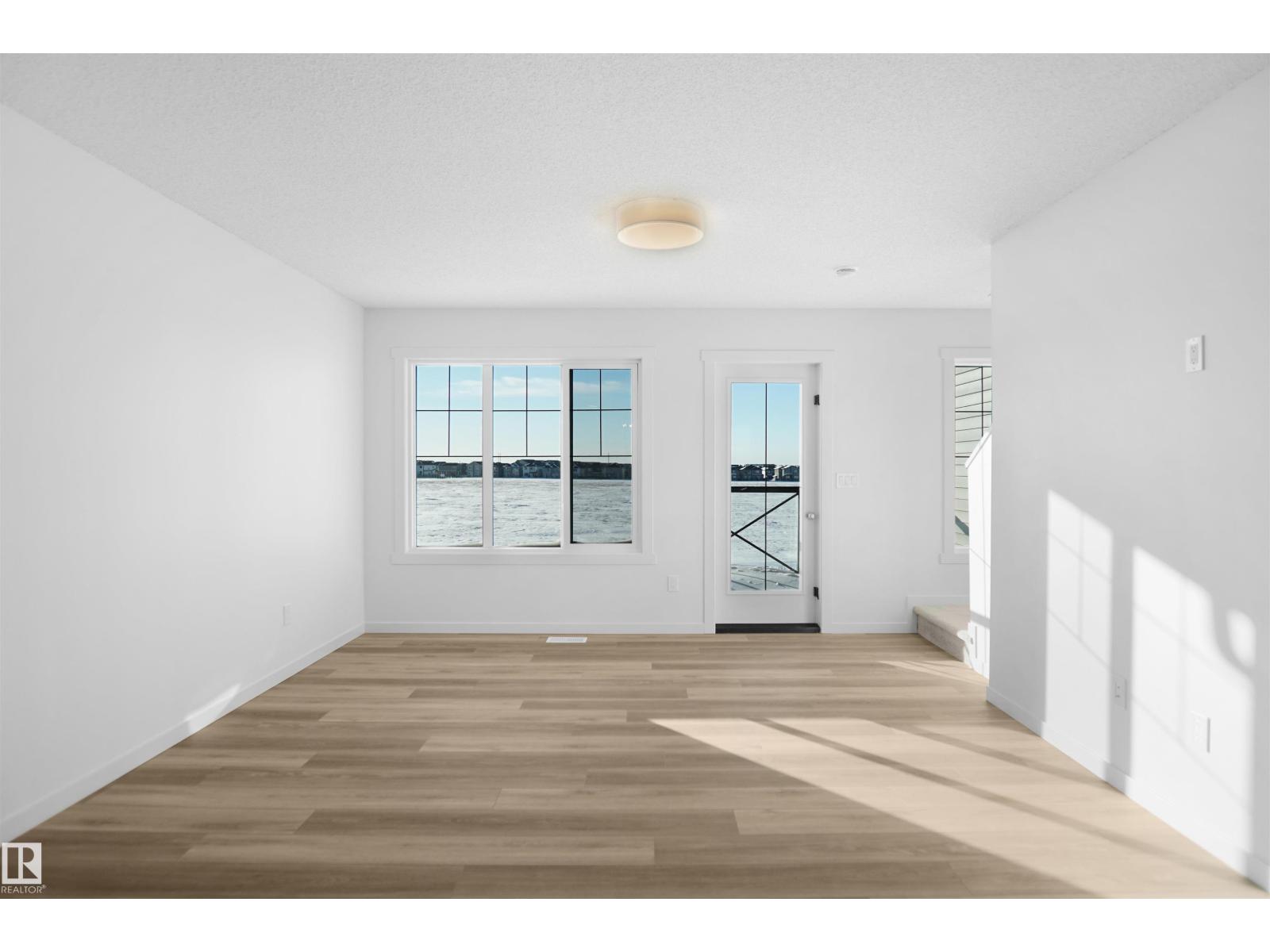 3 Edgewater CL