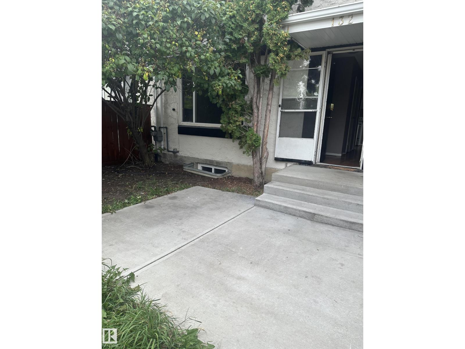132 PRIMROSE GARDENS GD NW
