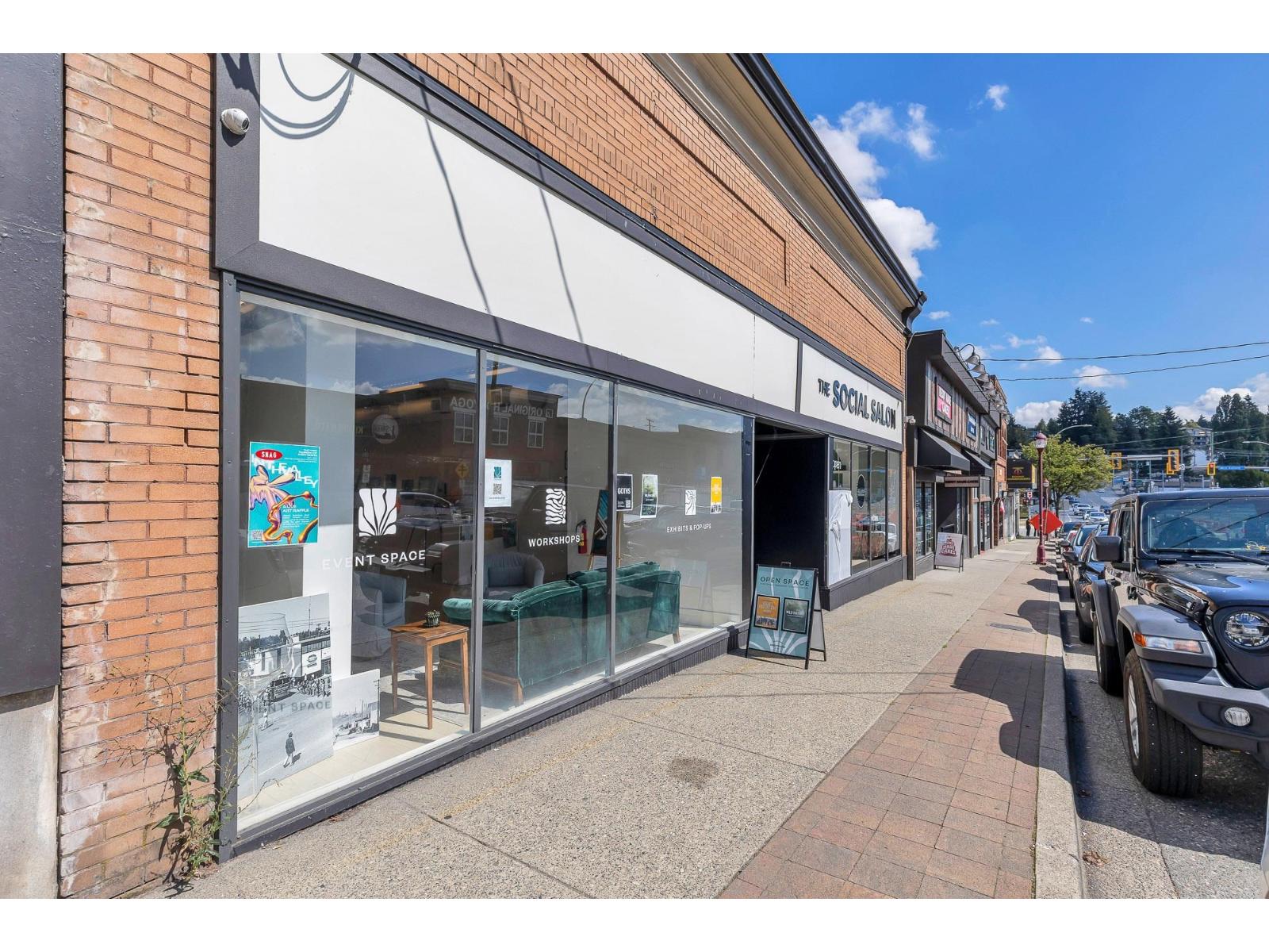 110 33765 ESSENDENE AVENUE