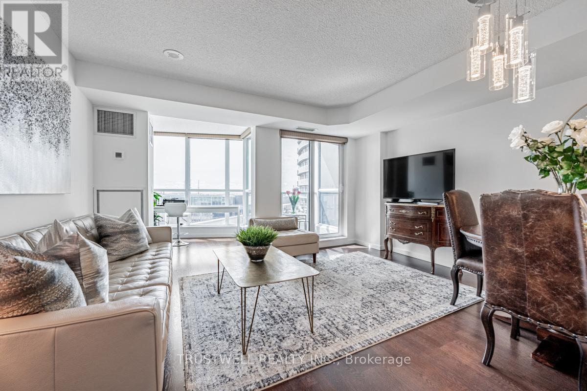 511 - 208 QUEENS QUAY W