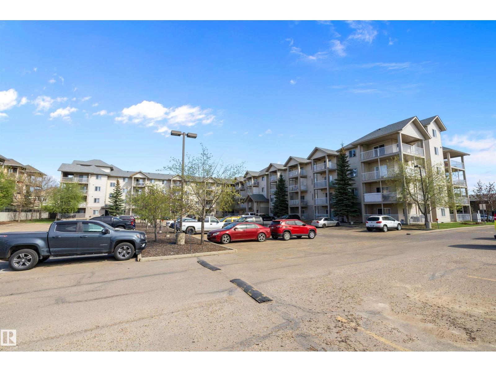 #415 12550 140 AV NW