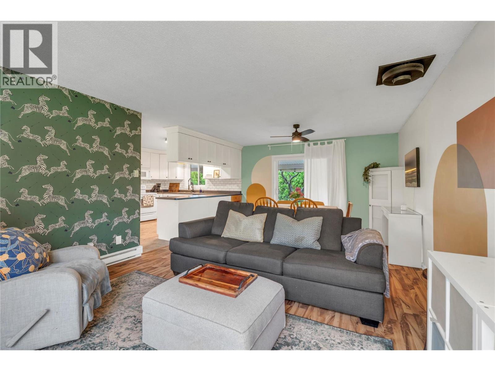 7513 CREST-A-WAY Road