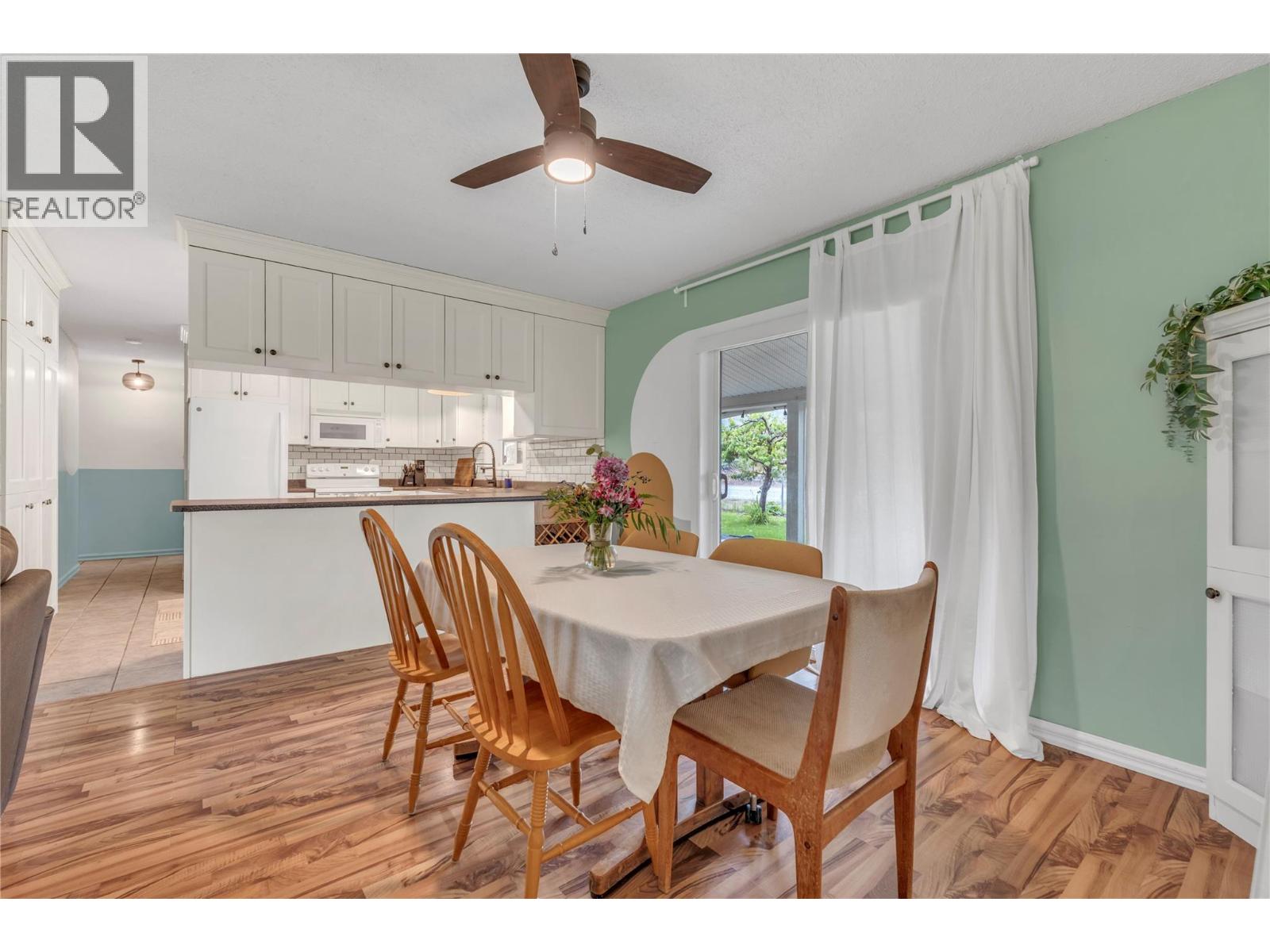 7513 CREST-A-WAY Road