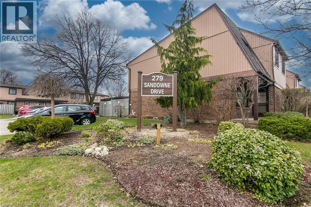 279 SANDOWNE Drive Unit# 7