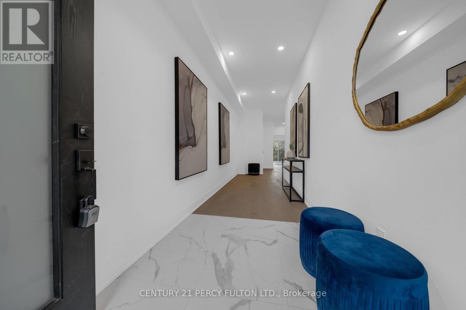 8 - 6636 CLOCK COURT