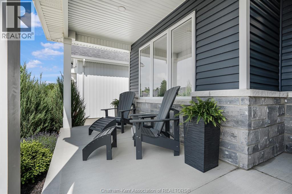 308 Davies STREET East