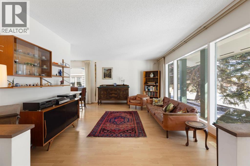 115 Midvalley Place SE