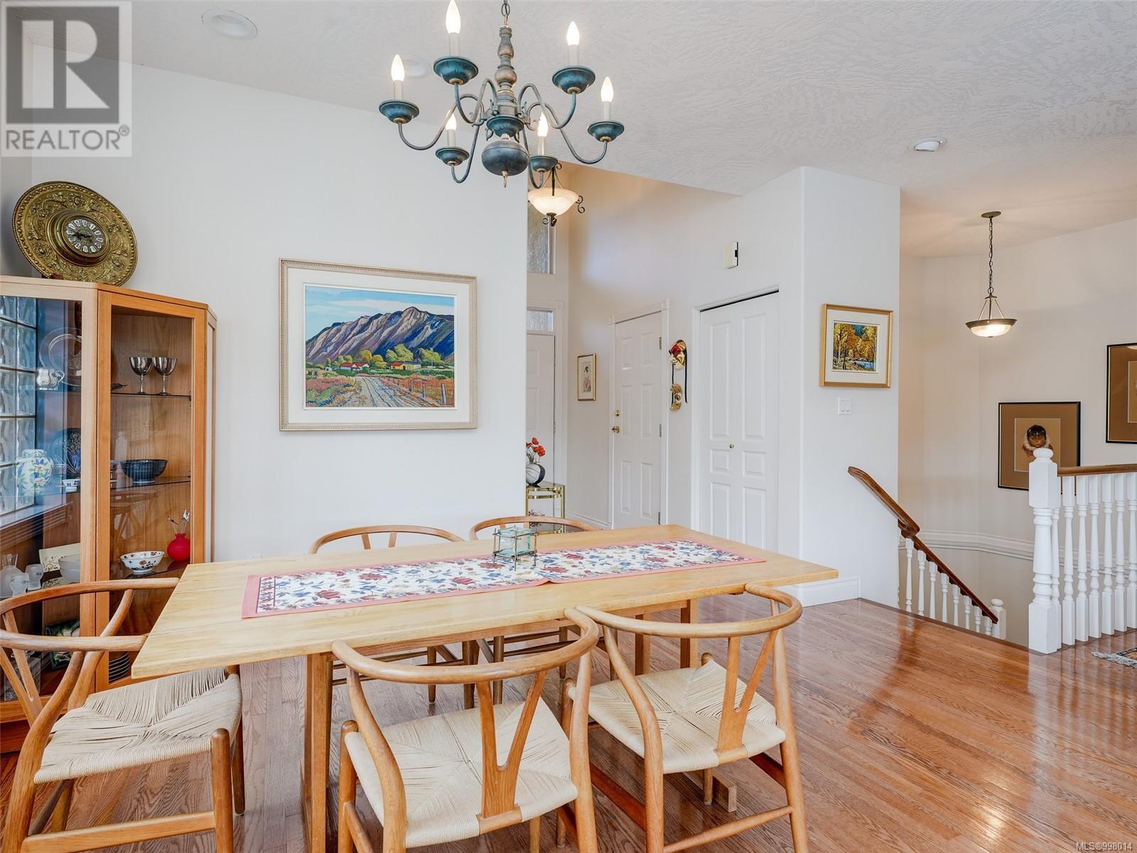 7064 Brentwood Dr