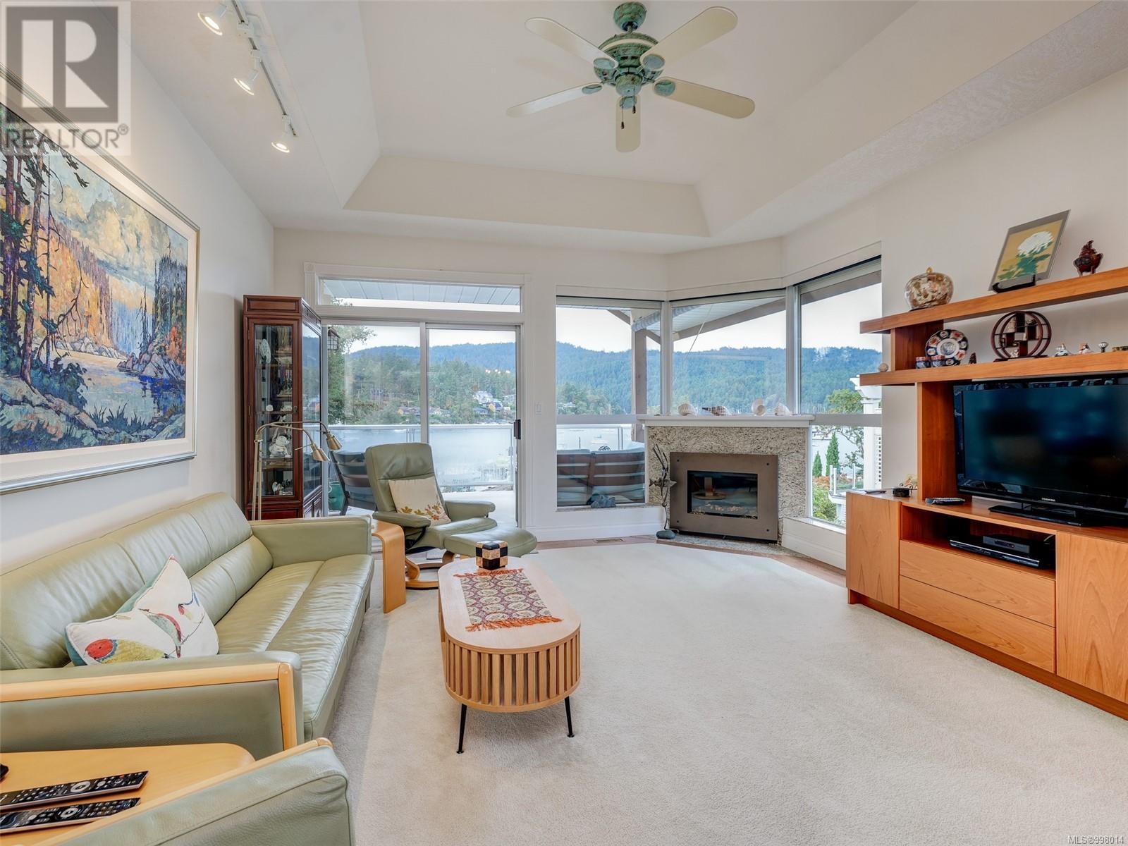 7064 Brentwood Dr