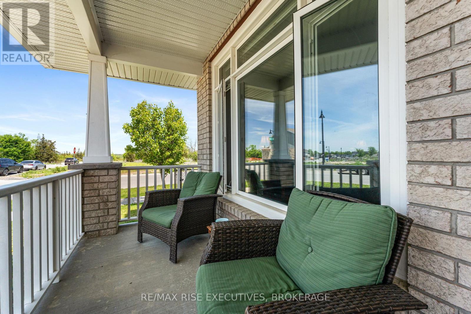 1118 WOODHAVEN DRIVE