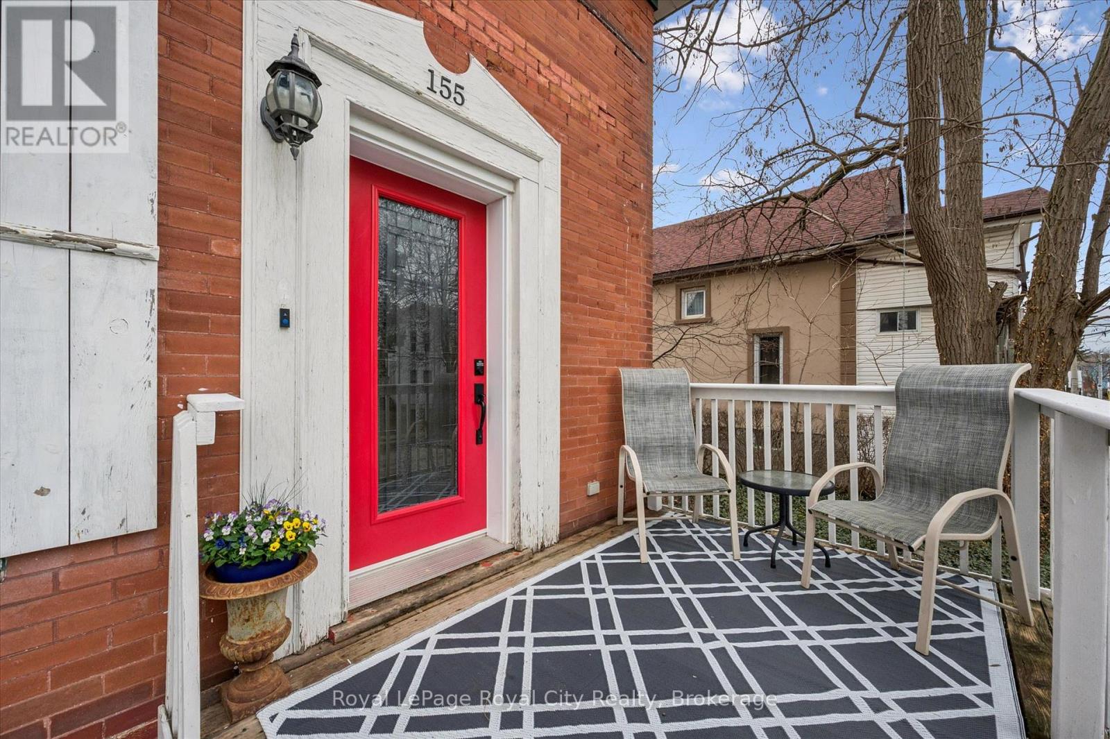 155 LANCASTER STREET E