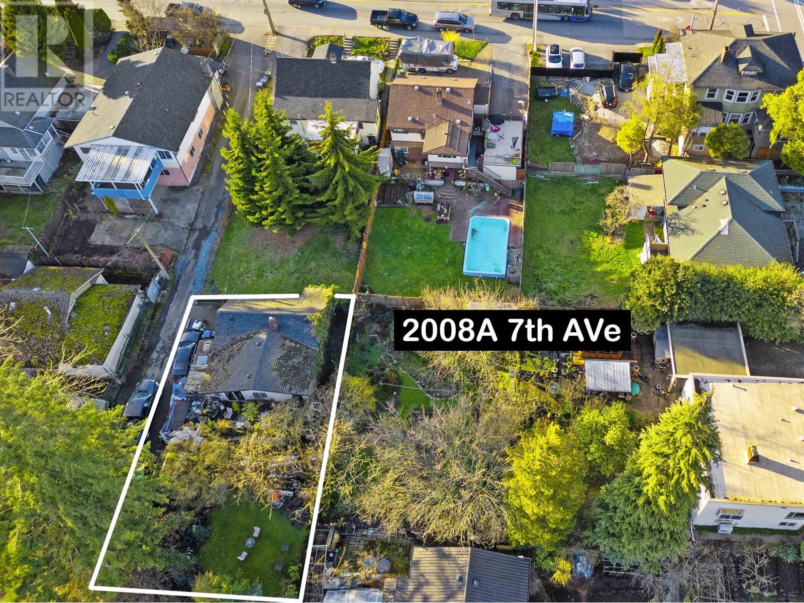 2008A SEVENTH AVENUE