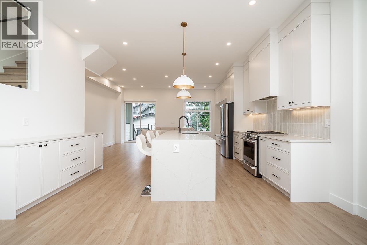 128 N GROSVENOR AVENUE