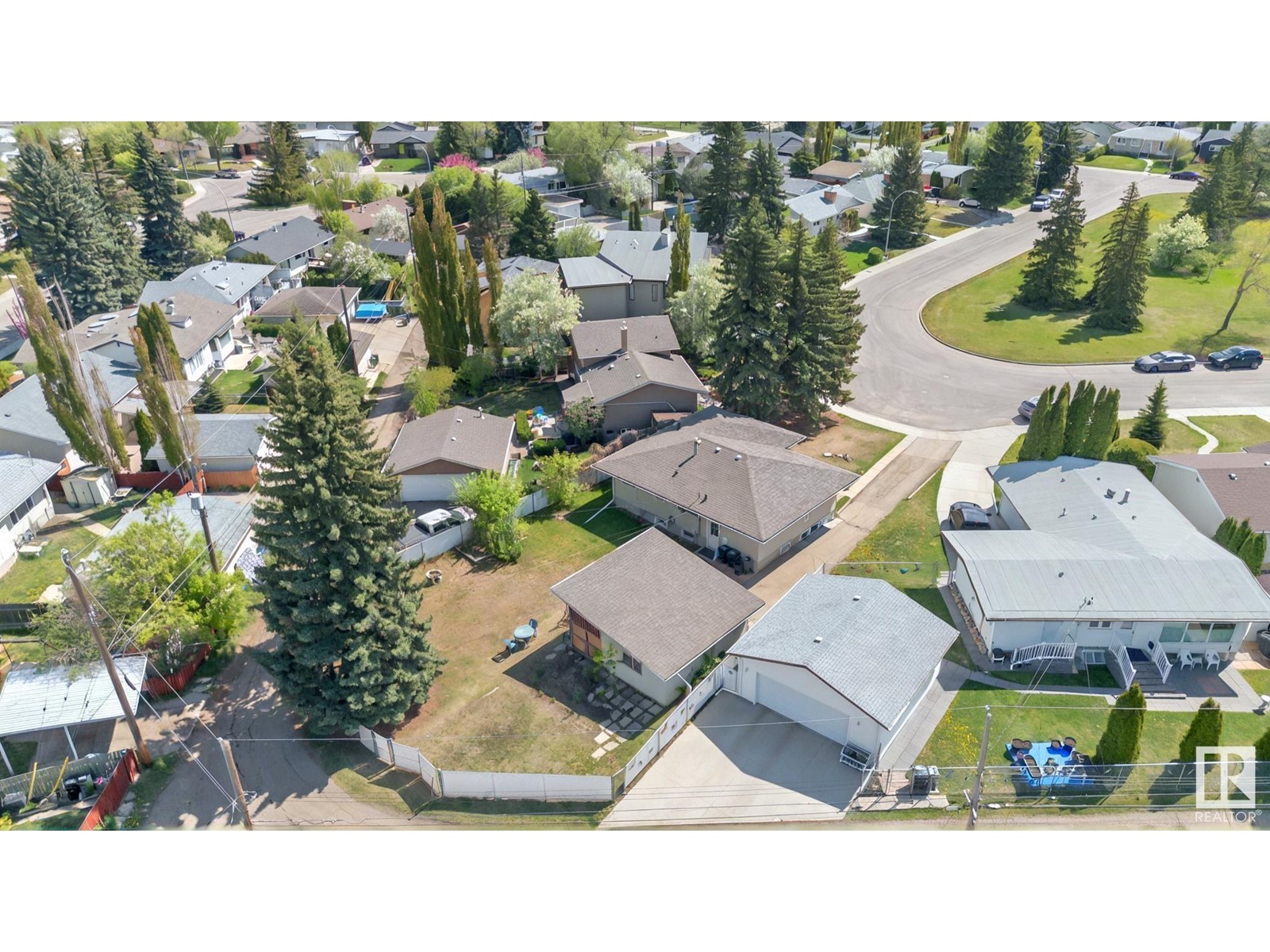 16119 88A AV NW