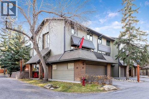 44, 10030 Oakmoor Way SW Calgary AB T2V4S8