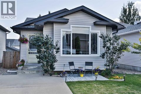 16 Blackfoot Court W Lethbridge AB T1K7P5