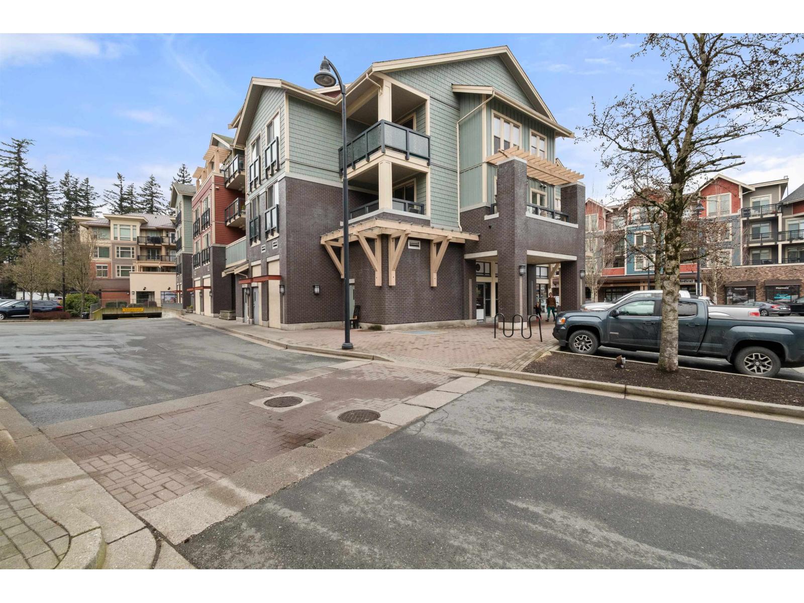 407 45530 MARKET WAY|Garrison Crossing