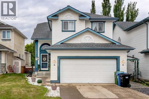 1121 Sierra Morena Court SW Calgary AB T3H3N1