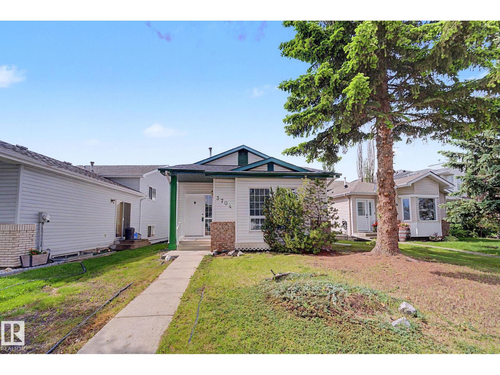 3704 39 AV NW