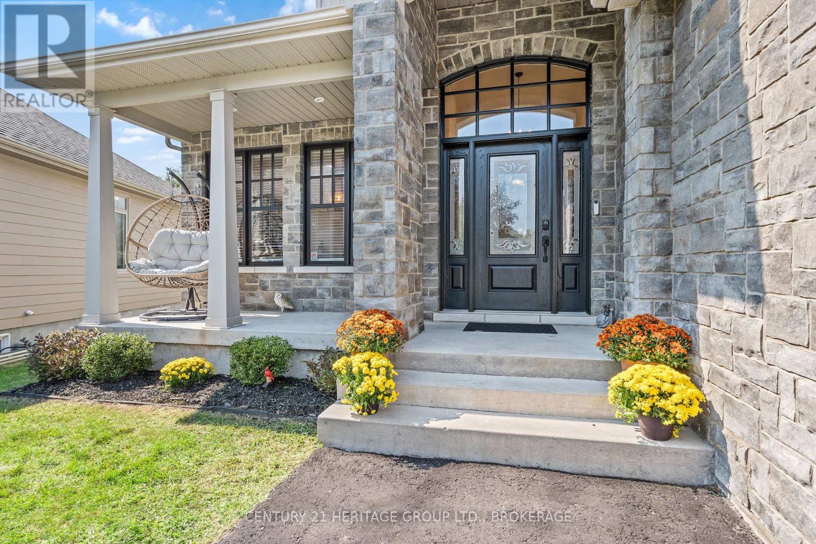 413 WESTGATE COURT
