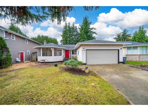 2085 153 STREET Surrey BC V4A8M8