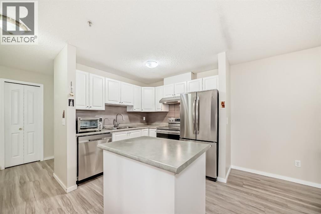 208, 4000 Somervale Court SW