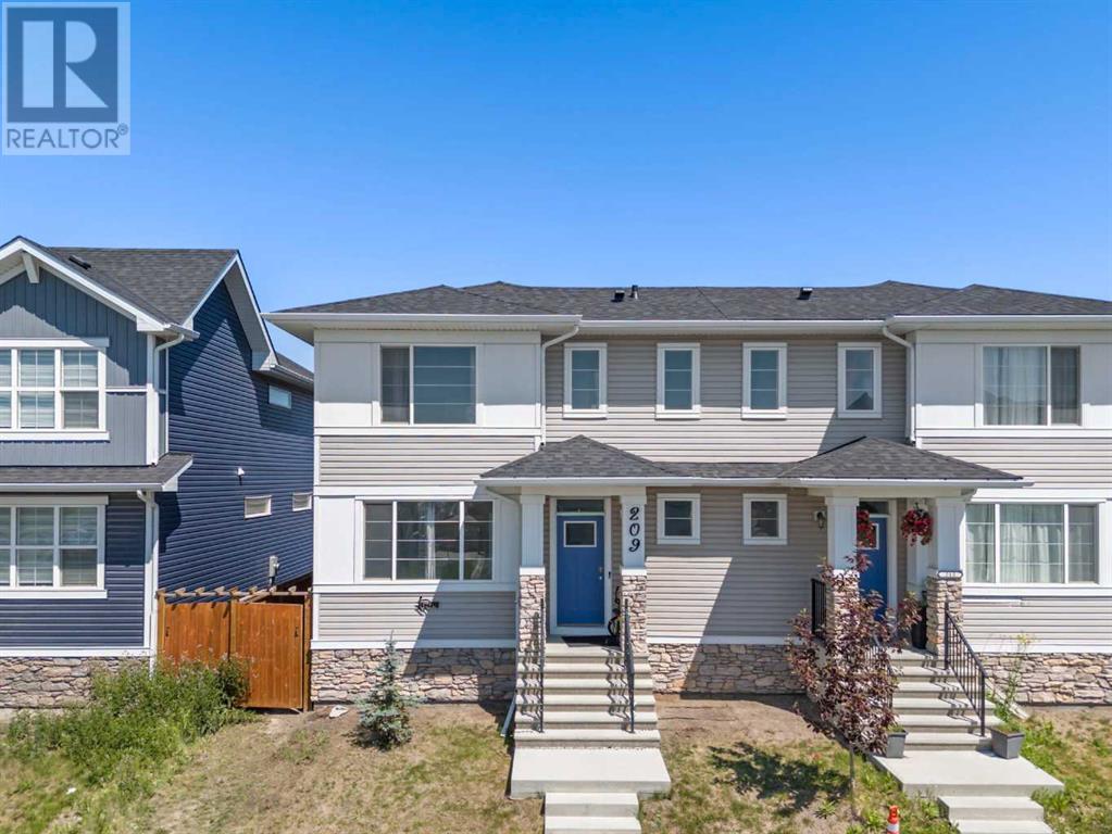 209 Red Sky Way NE