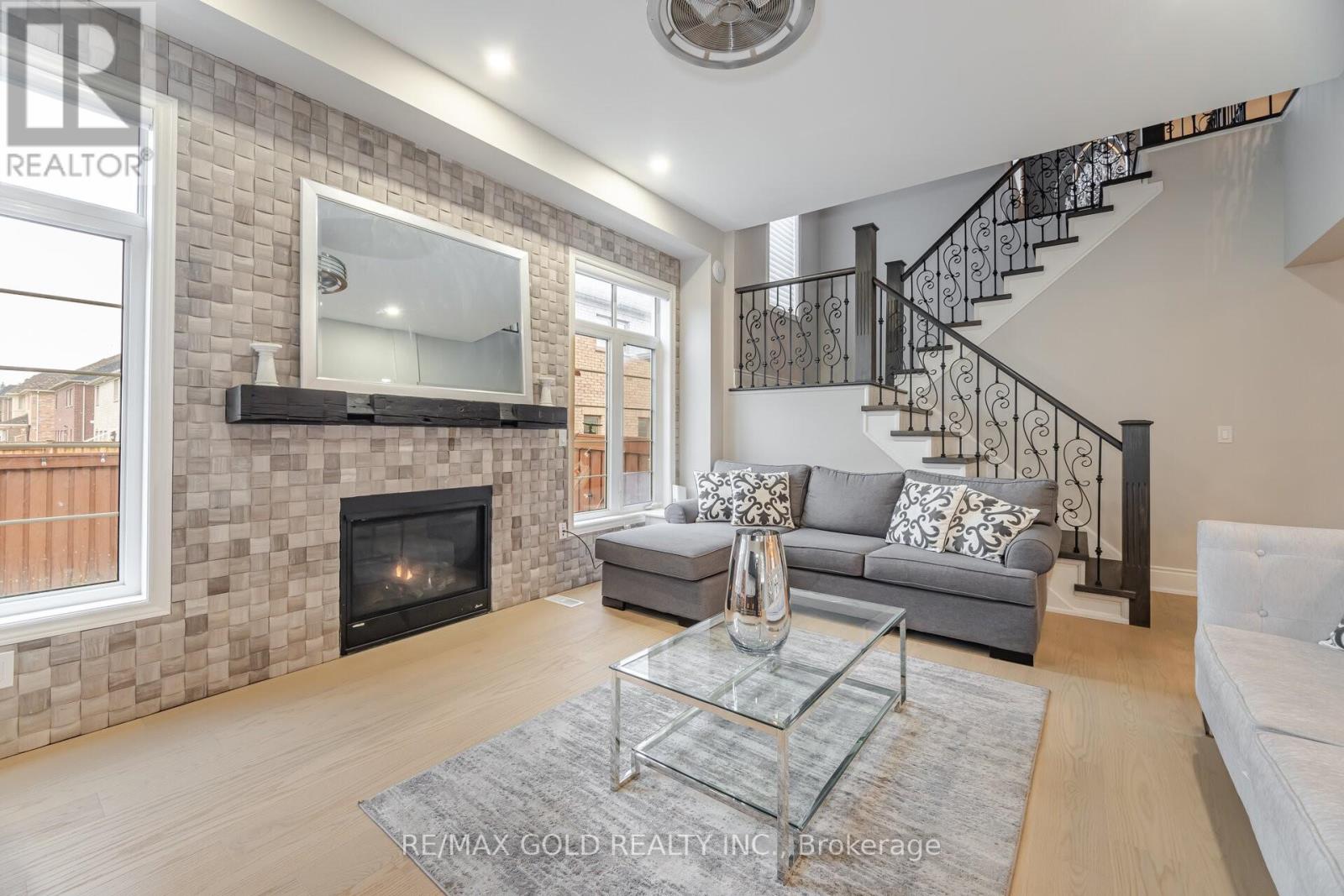 78 BURLWOOD ROAD