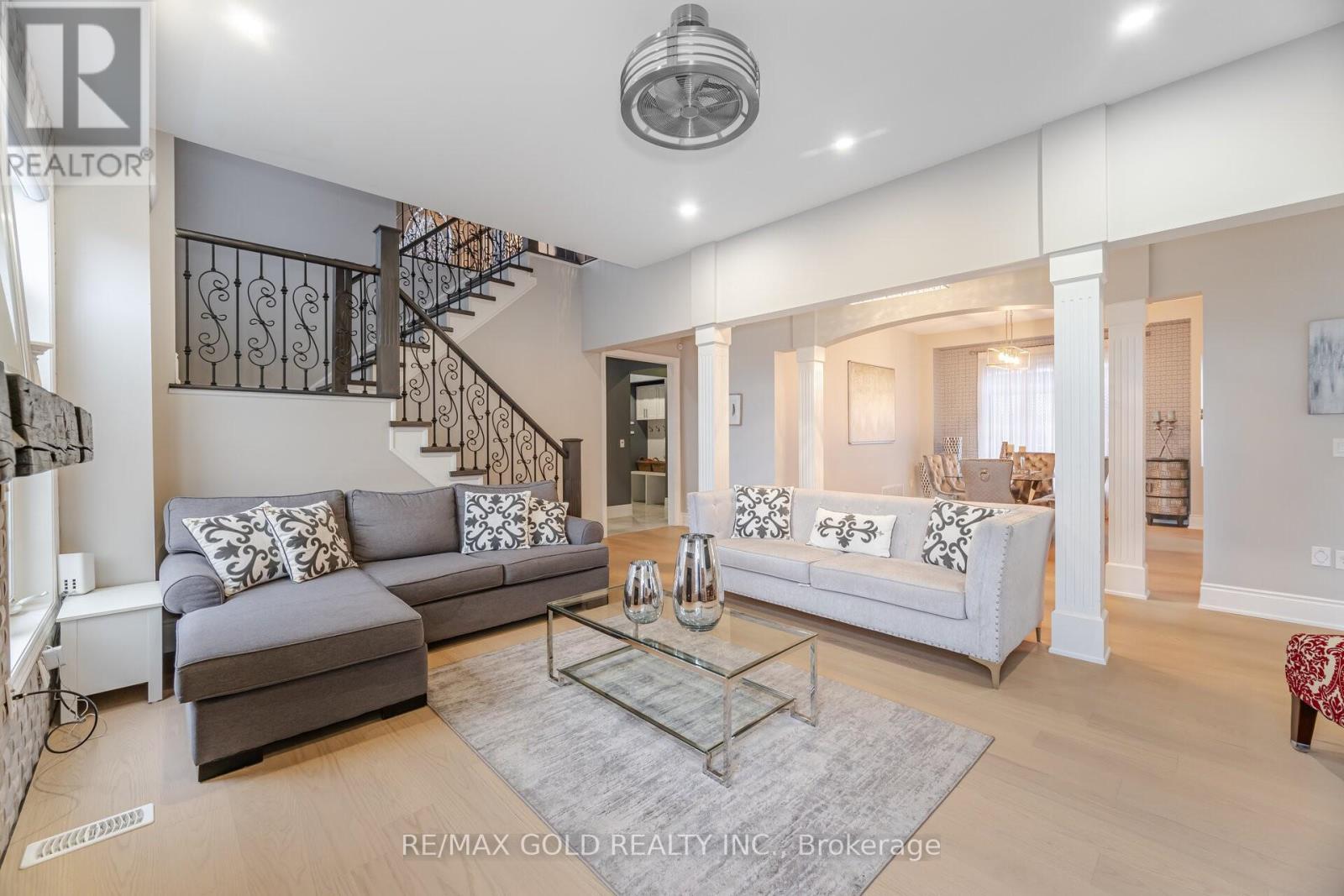 78 BURLWOOD ROAD