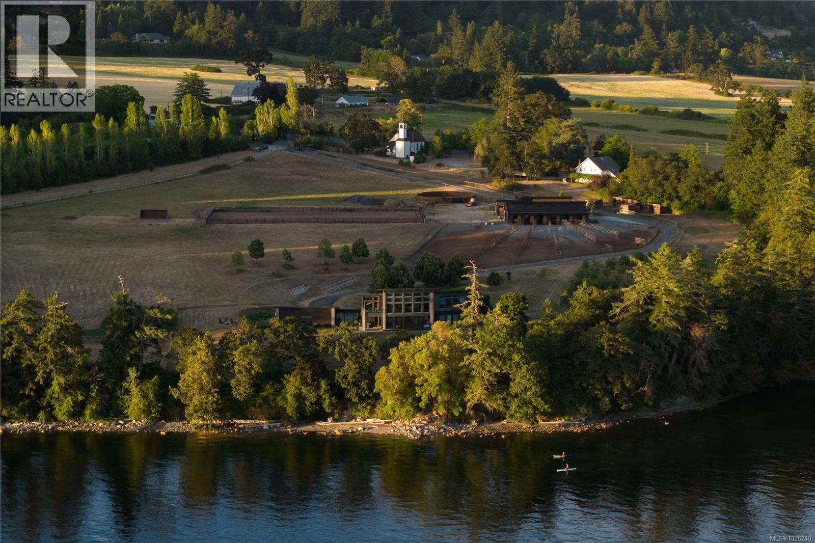 7756 West Saanich Rd