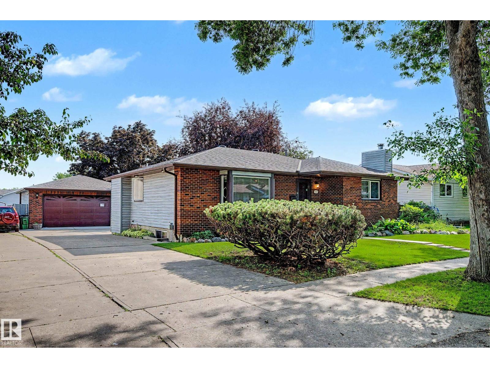 6115 152A AV NW