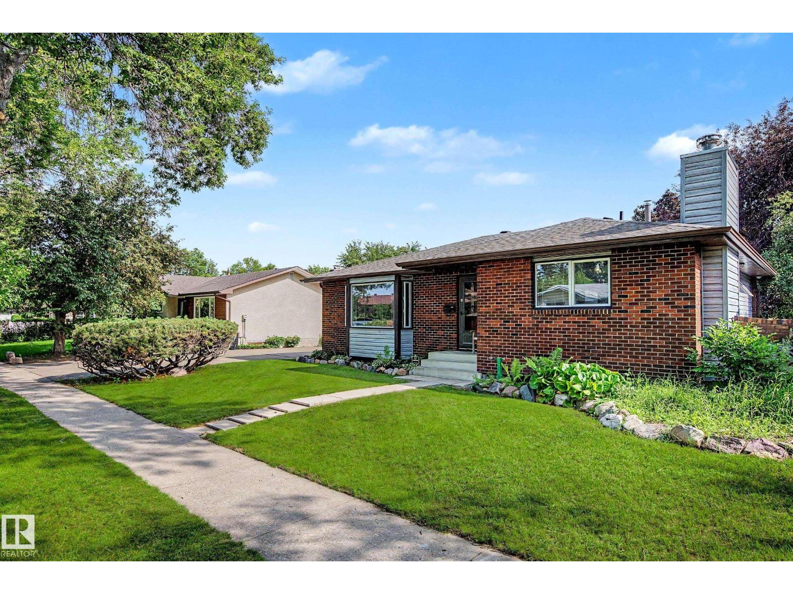 6115 152A AV NW