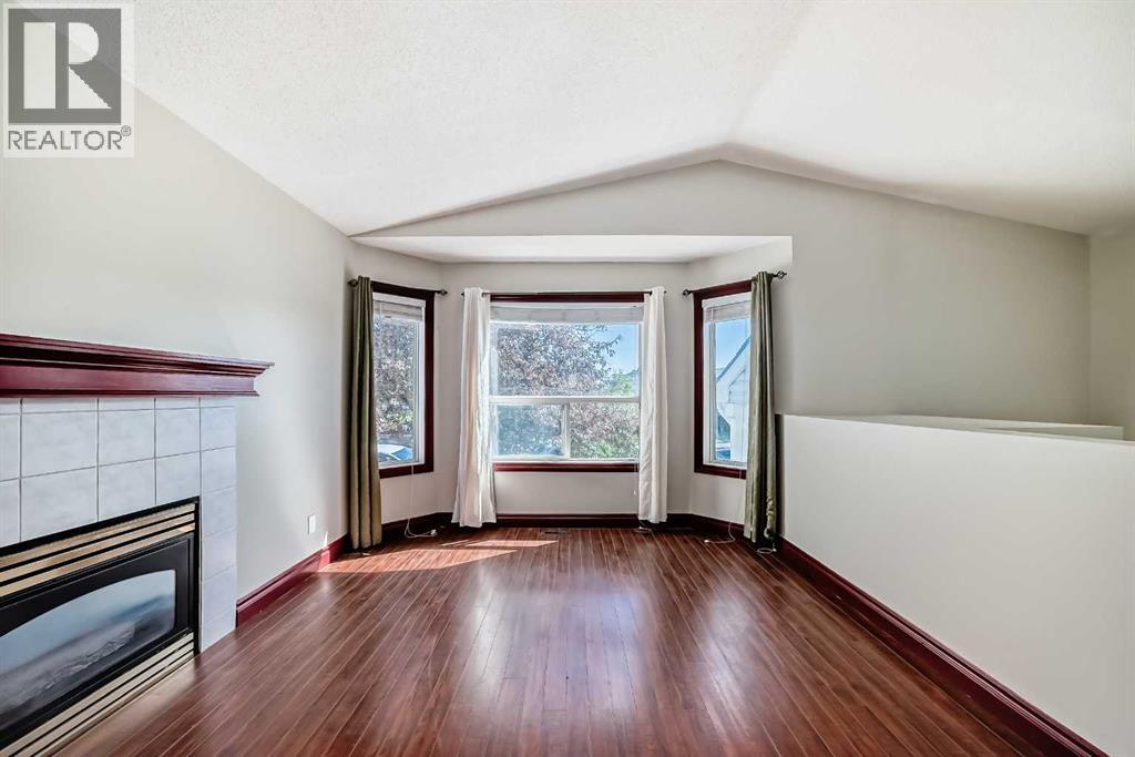 55 Applemead Court SE