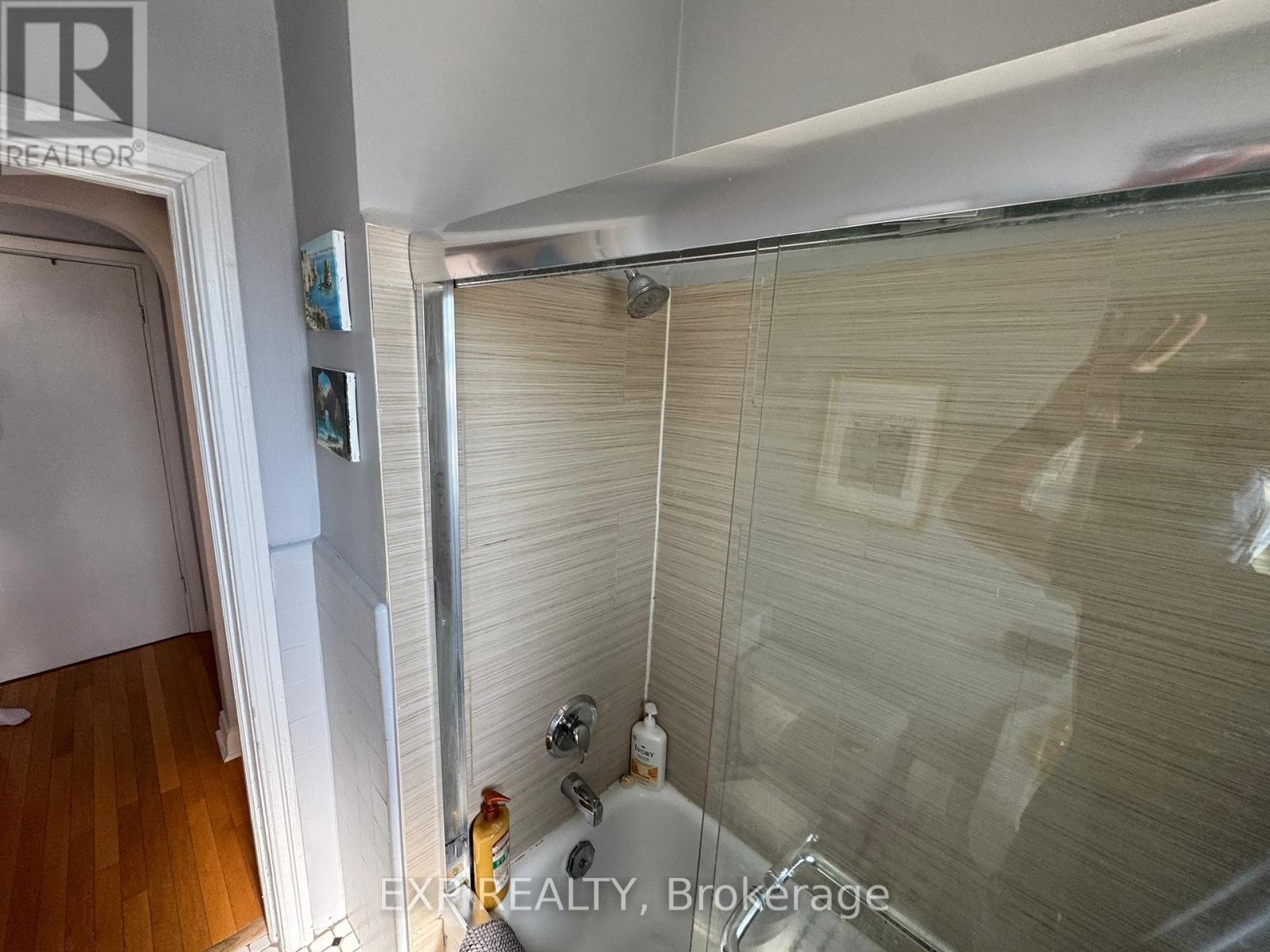 2 - 354 ANNETTE STREET