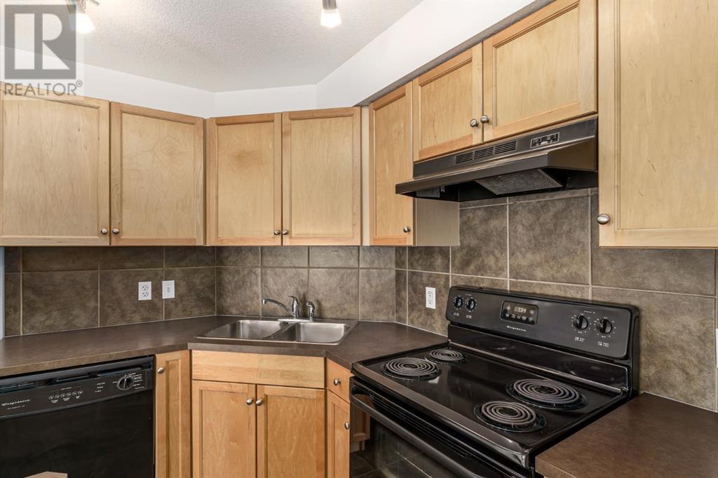 416, 2000 Applevillage Court SE