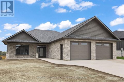 44 MCTAVISH CRESCENT Huron-Kinloss ON N0G2R0