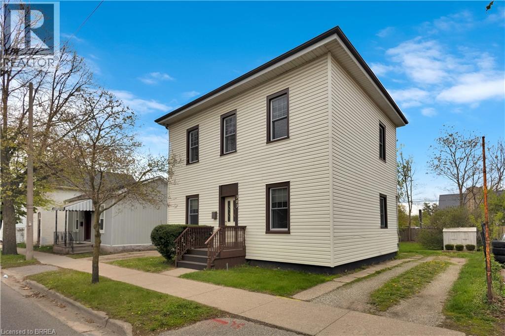 303 DALHOUSIE Street