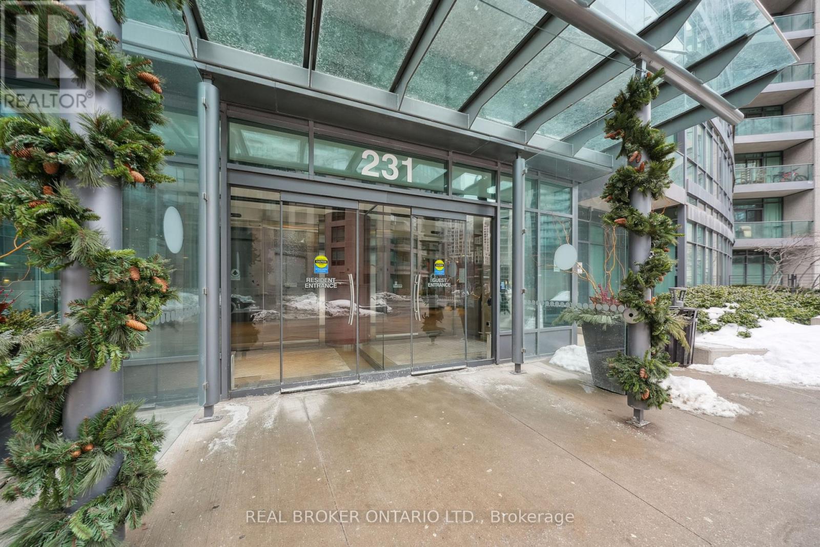 1222 - 231 FORT YORK BOULEVARD