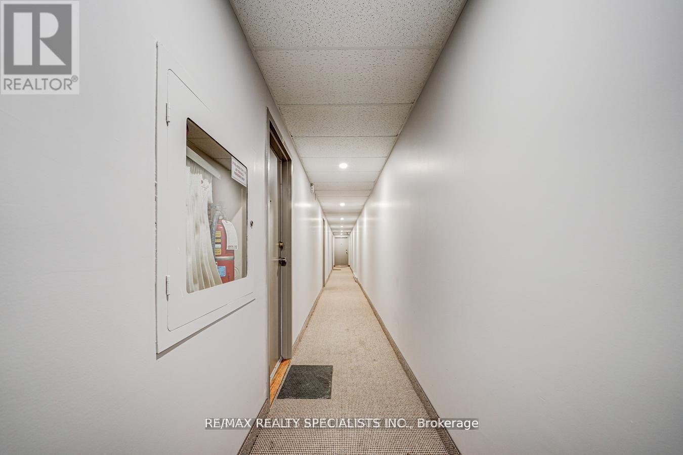 204 - 1087 BLOOR STREET