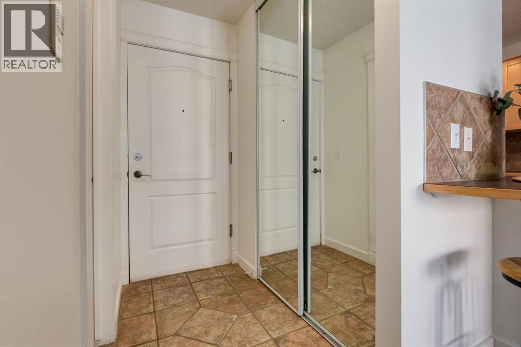 105, 308 24 Avenue SW