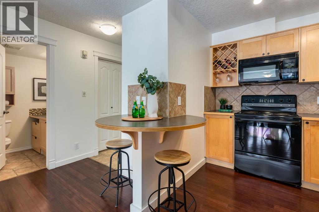 105, 308 24 Avenue SW