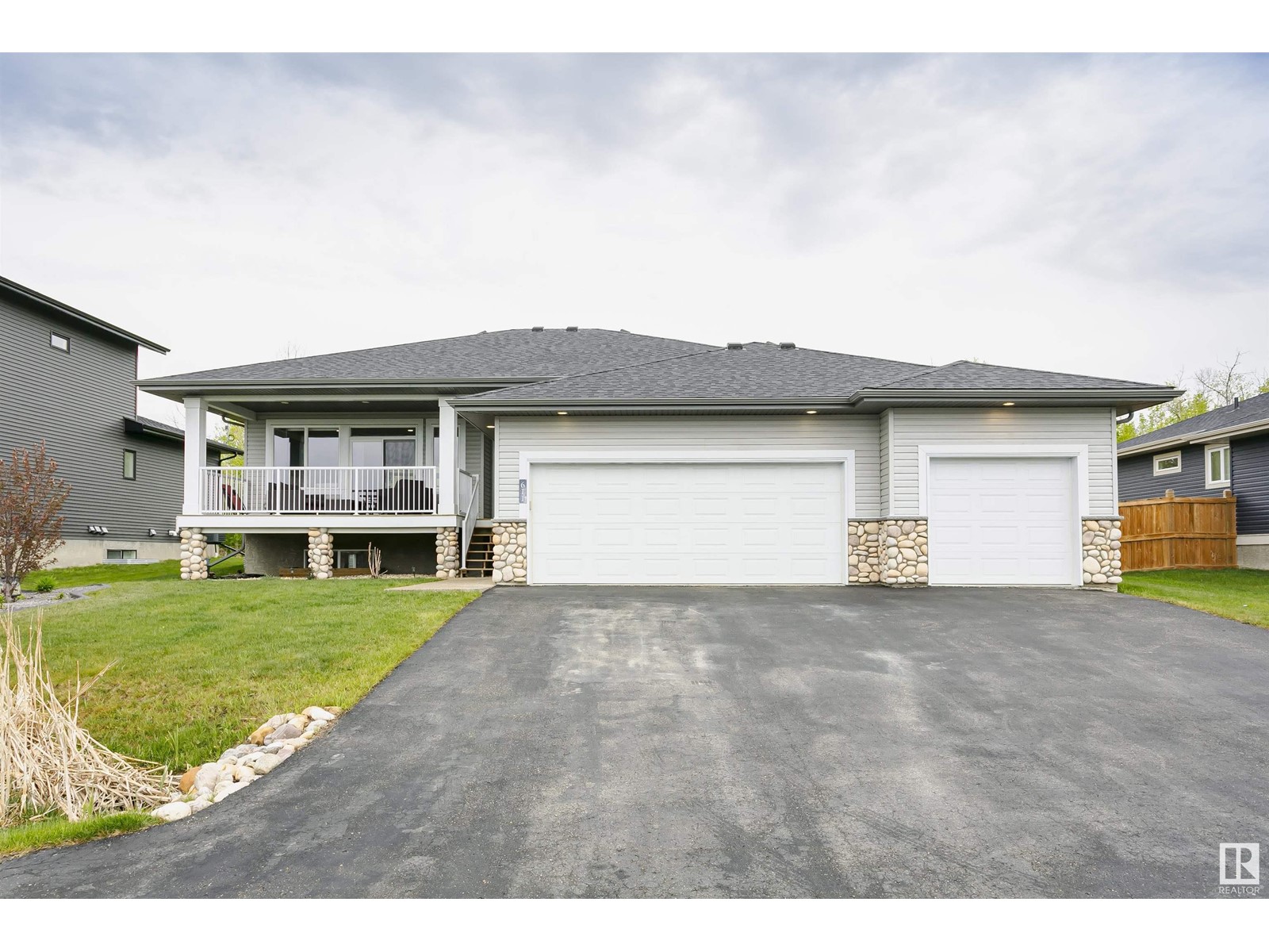 #611 55101 STE ANNE TRAIL