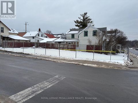 27 WATER STREET W Greater Napanee (Greater Napanee) ON K7R1V3